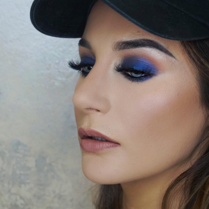 Осенний макияж с неоновыми тенями