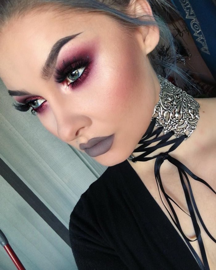 Образный макияж