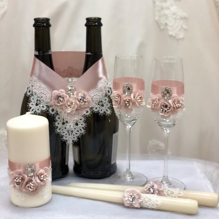 Бокалы на свадьбу в сиреневом цвете