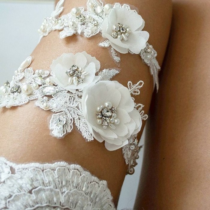 Подвязка невесты