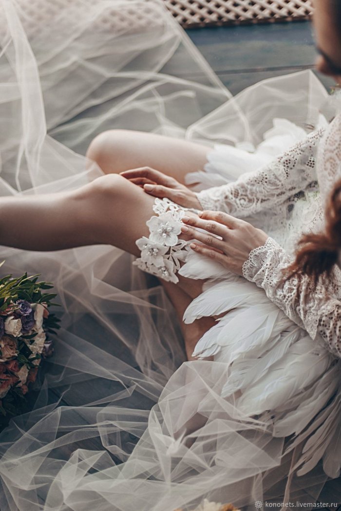 Свадебная подвязка