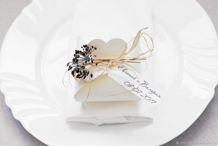 Бонбоньерки для гостей на свадьбу