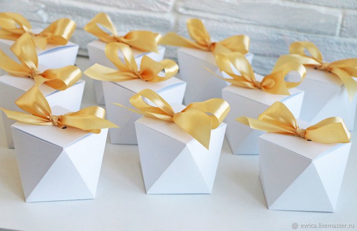 Свадебные бонбоньерки для гостей