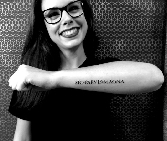 Надписи на руке для девушек