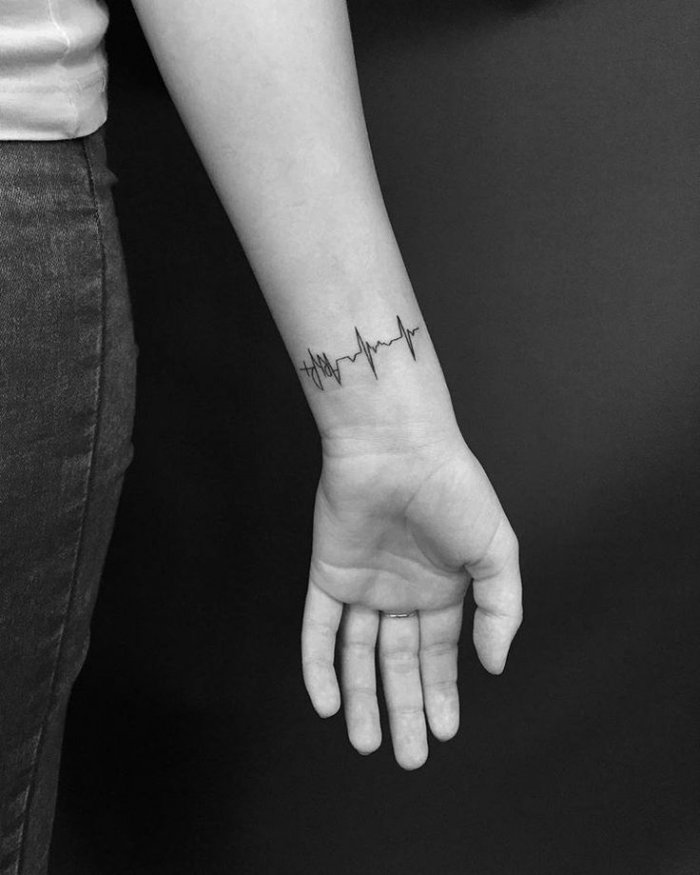 Тату хной на предплечье для мужчин