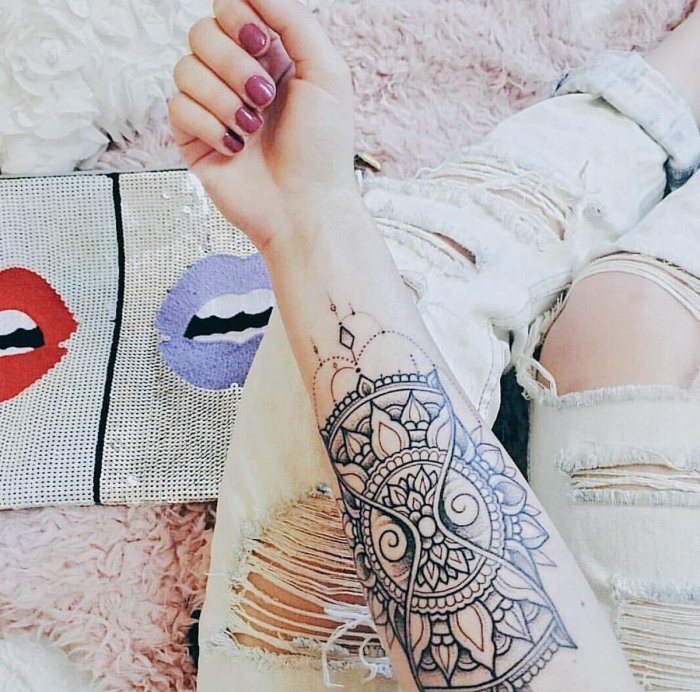 Красивые тату на запястье