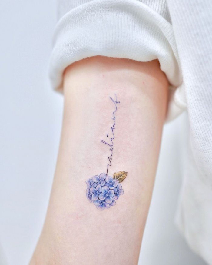 Тату на руке для девушек эскизы