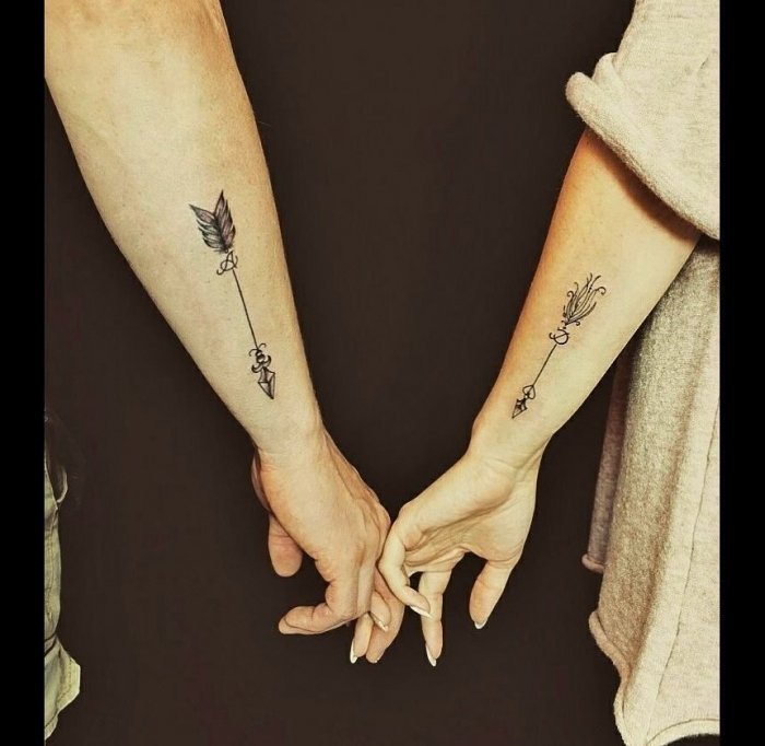 Парные тату для влюбленных маленькие