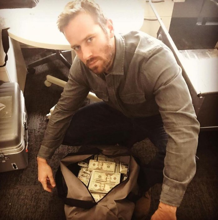 Актер АРМИ Хаммер