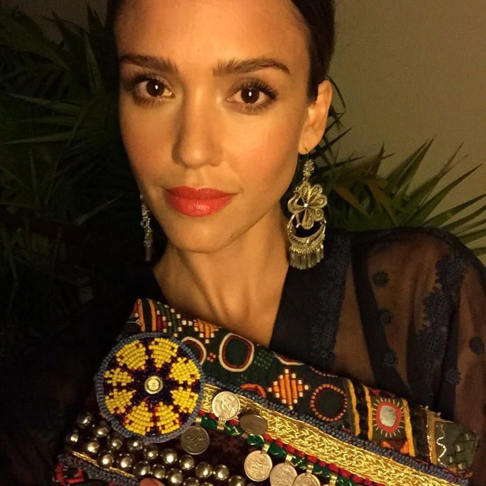 Глая Джесика Альба