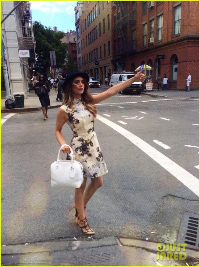 Нина Добрев фото