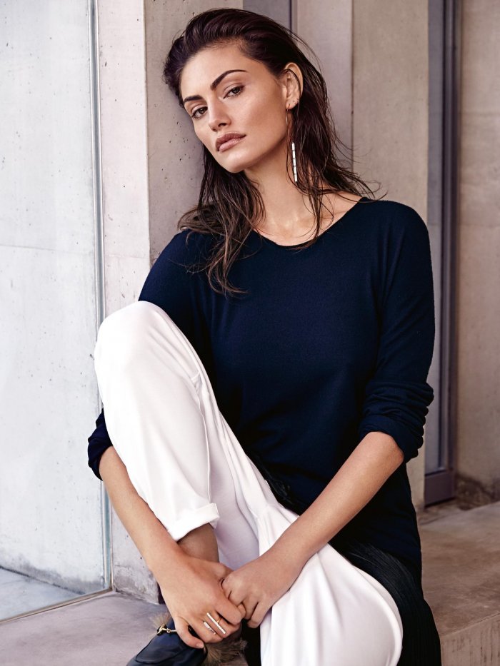 Актриса Фиби Тонкин