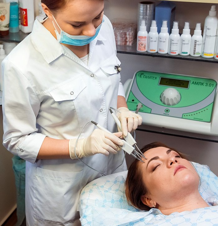 Микротоковый лимфодренаж лица