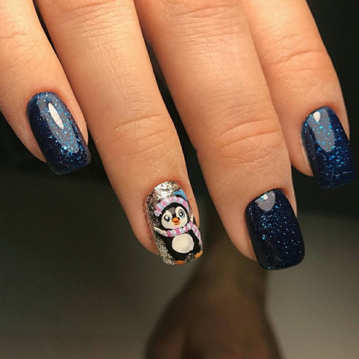 Зимний маникюр