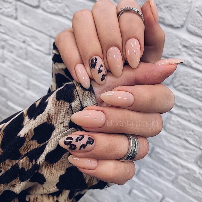 Модные оттенки маникюр в 2020 года