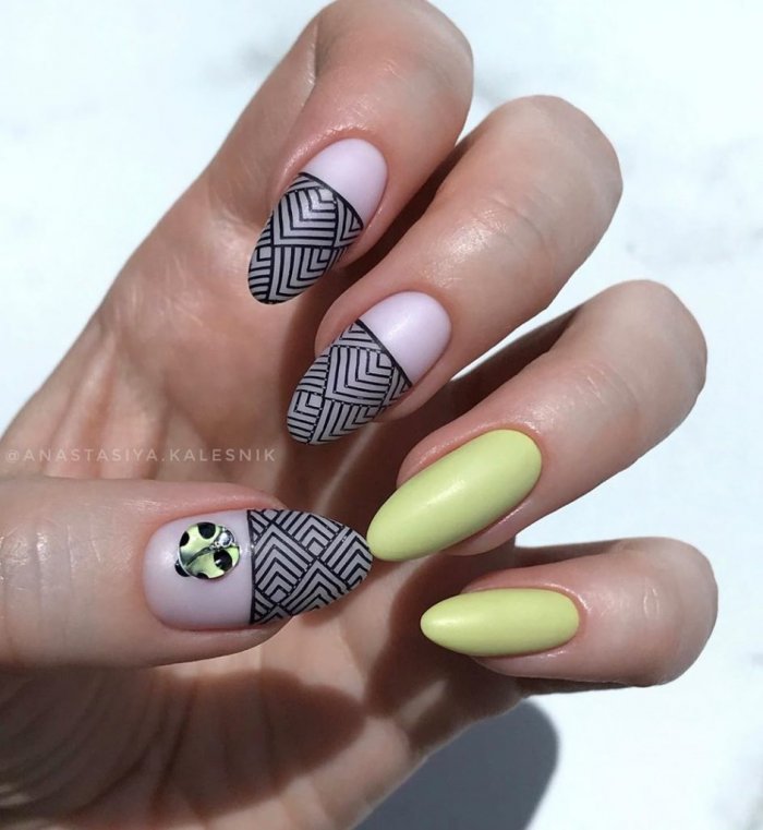 Маникюр на короткие ногти 2020 года
