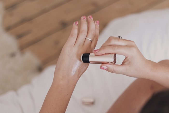 Маникюр на свадьбу к подруге