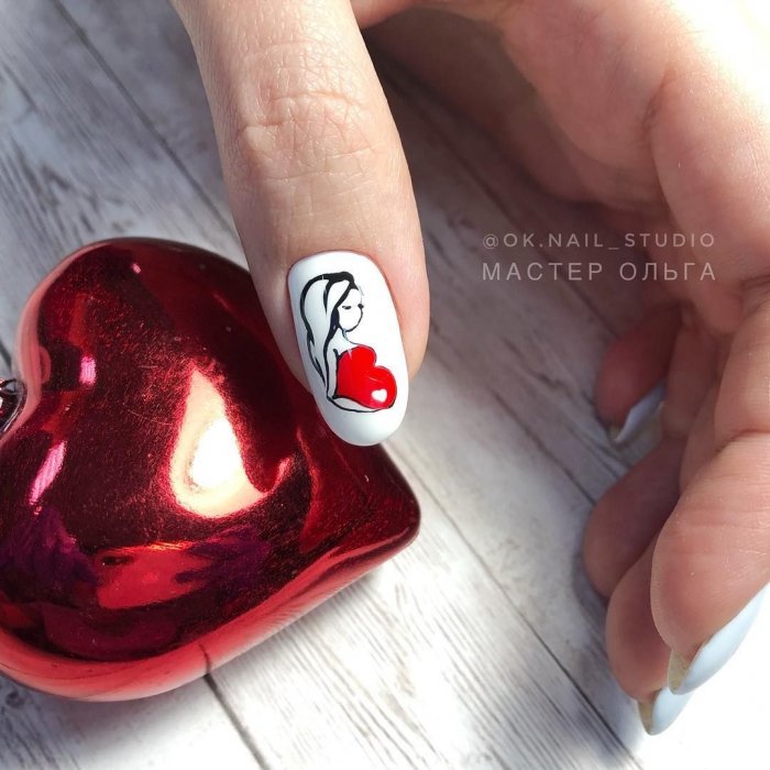 Аист на ногтях