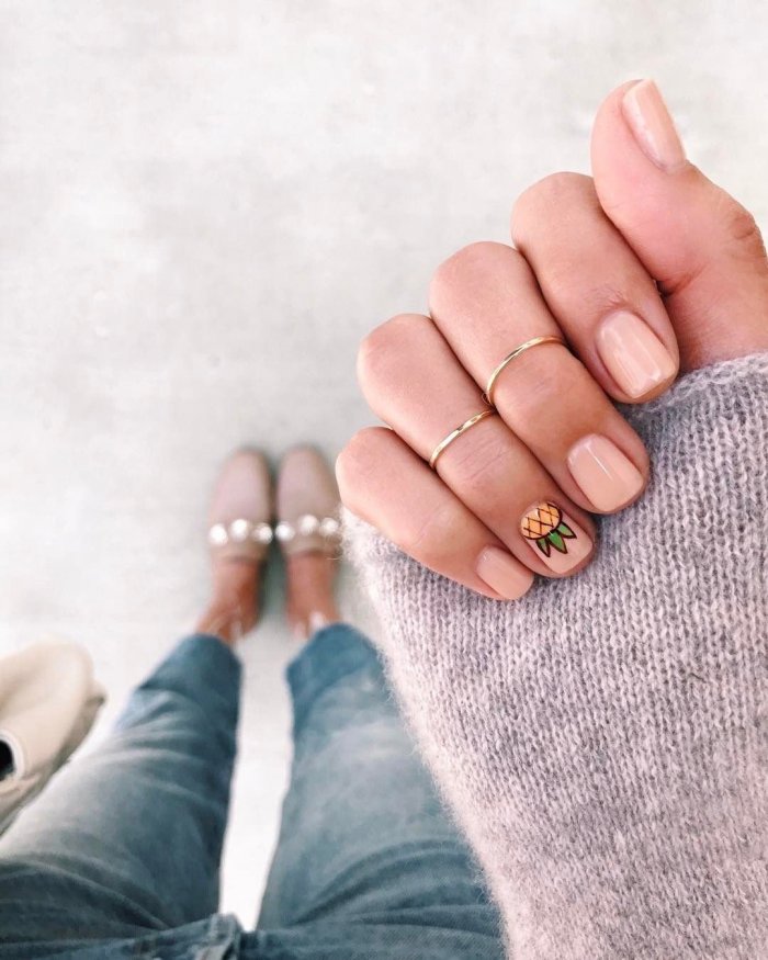 Красивый французский маникюр