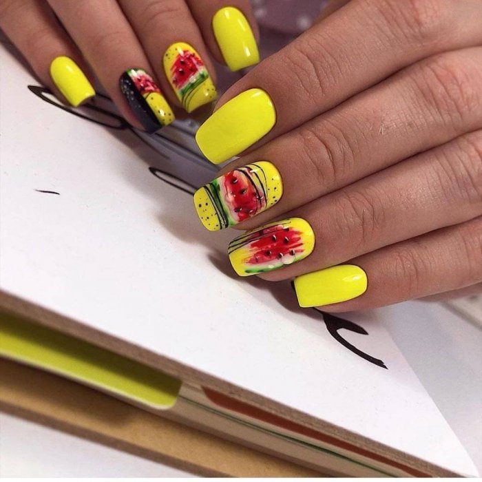 Яркие осенние ногти