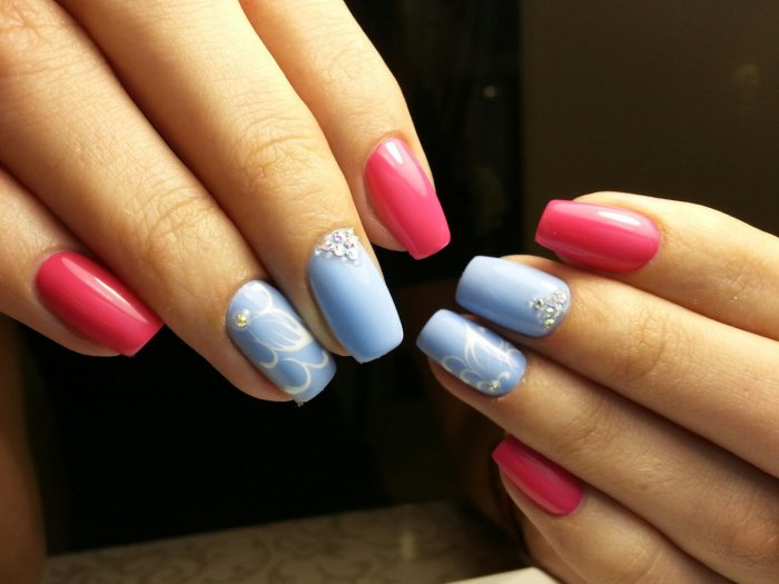 Маникюр на короткие ногти на день рождения
