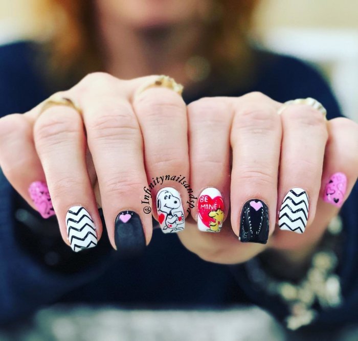 Маникюр на день строителя