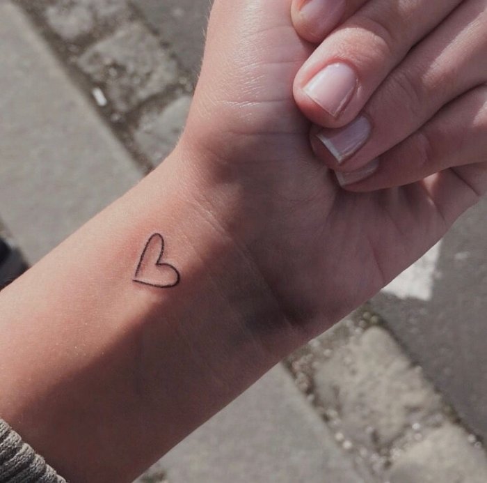 маленькие тату на руке для девушек