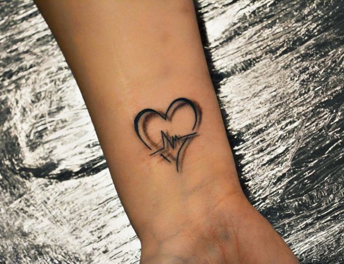 небольшие татуировки