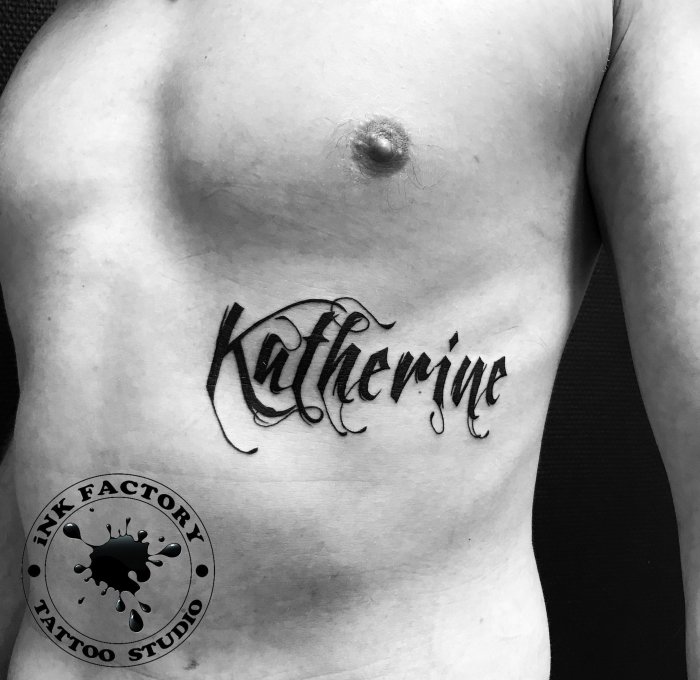 татуировки с надписями