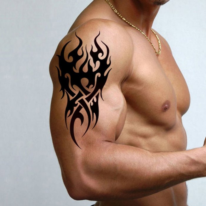 мужские тату на плече