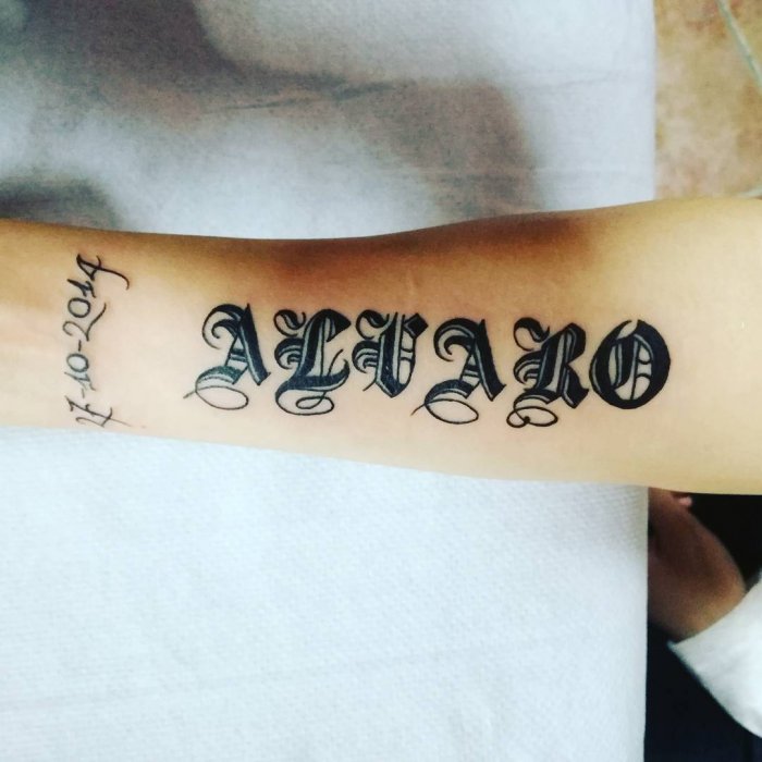 тату надписи