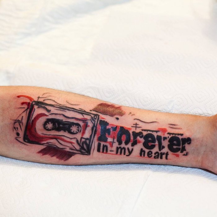 татуировки в стиле треш полька