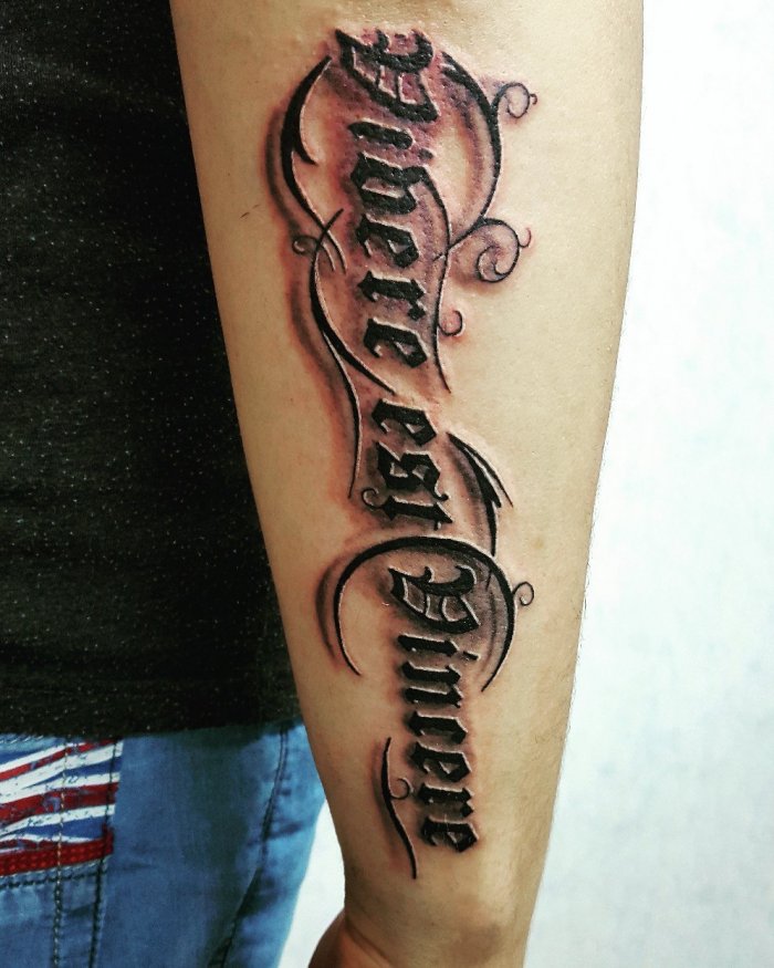 тату надписи