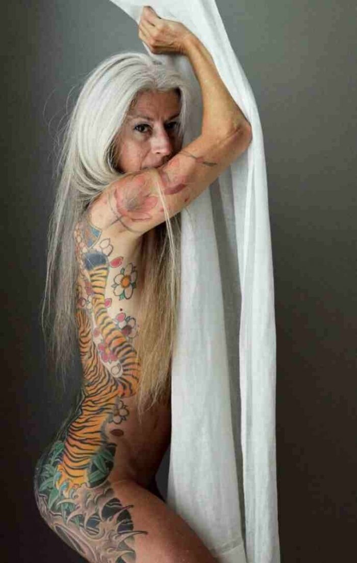 56 летняя модель джули эйч