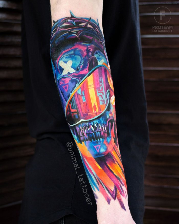 яркие татуировки