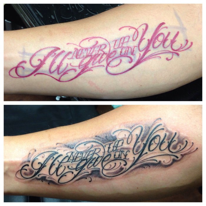 Тату узоры вокруг надписи