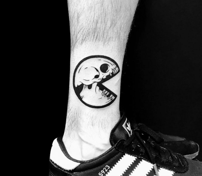 Тату Кобра на шее мужские