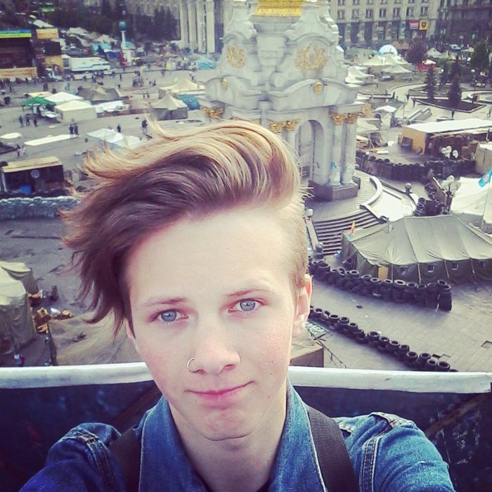 Тату на коленях Олд скул