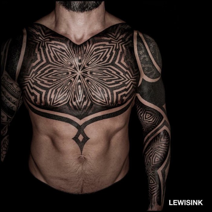 Тату узоры на теле