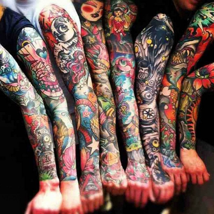 Рукава много тату