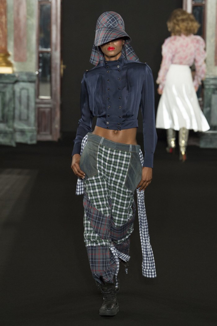 Модные платья из бархата 2020 г