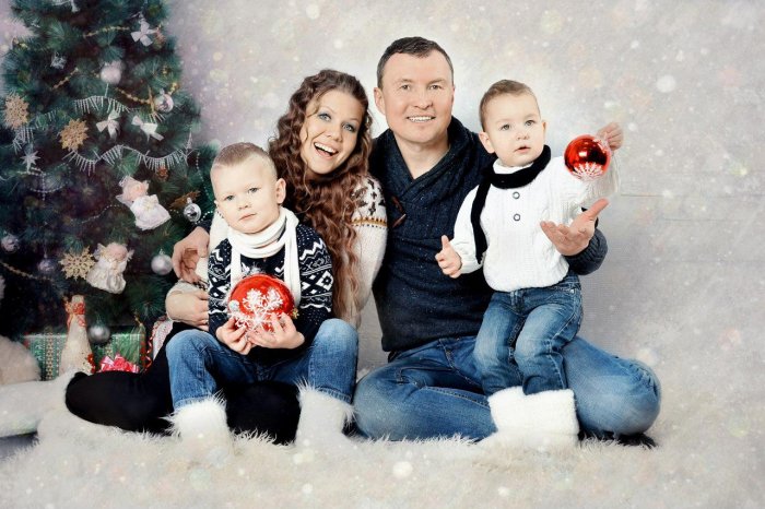 Новогодние фотосессии семейные с малышом