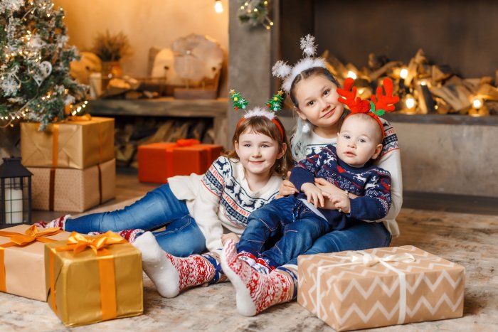 Новогодняя фотосессия семейная в студии
