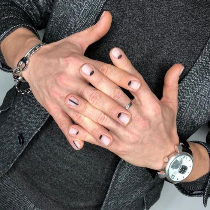 Модный мужской маникюр