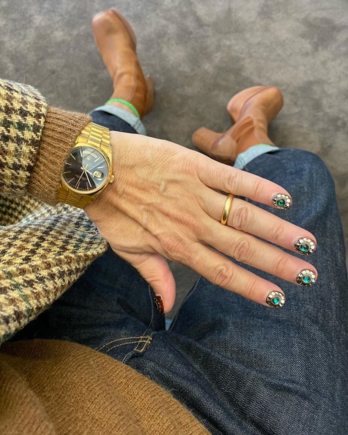 Ногти мужские маникюр