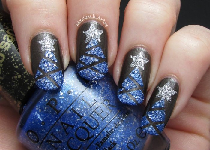 Дизайн ногтей точками новогодний