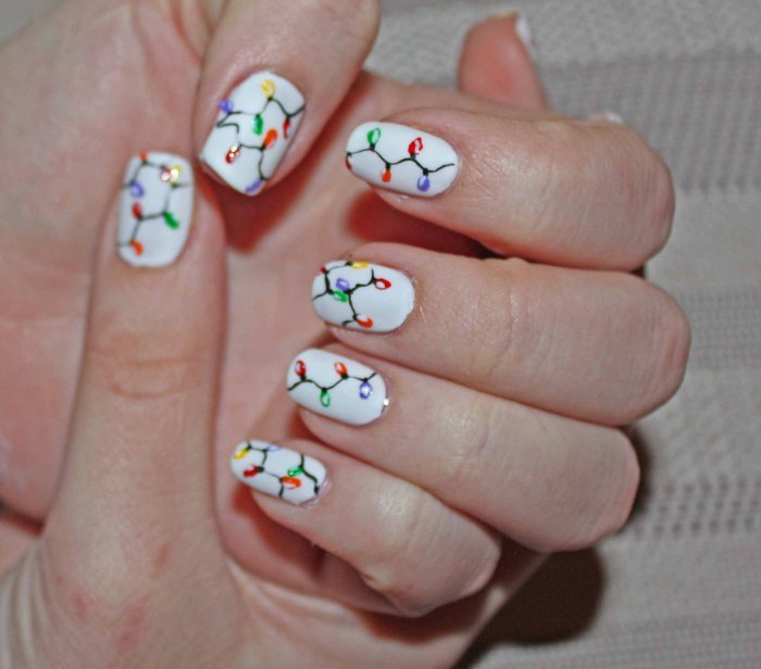 Новогодний маникюр для детей