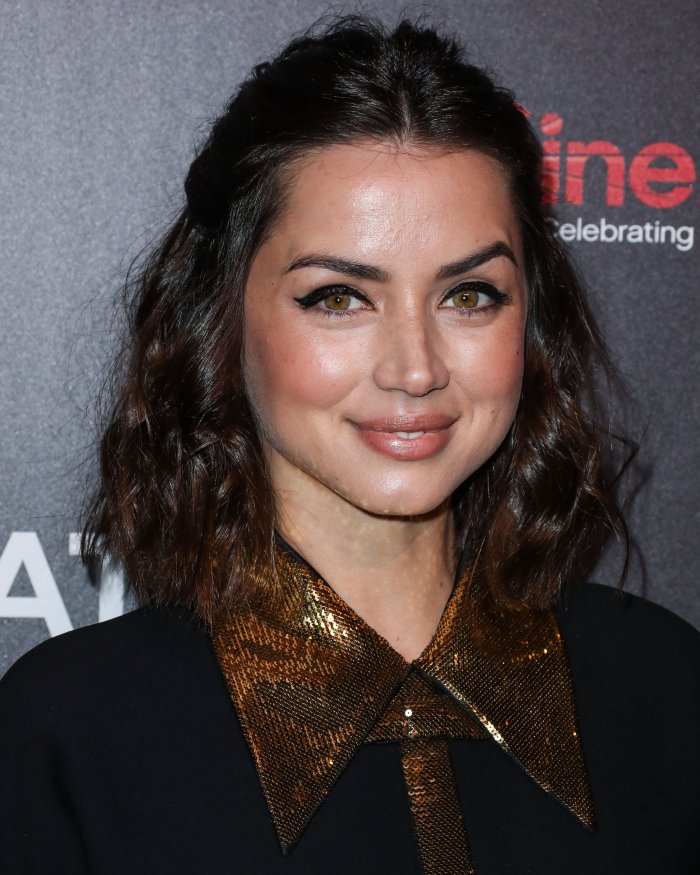 Ана де Армас фото 2020