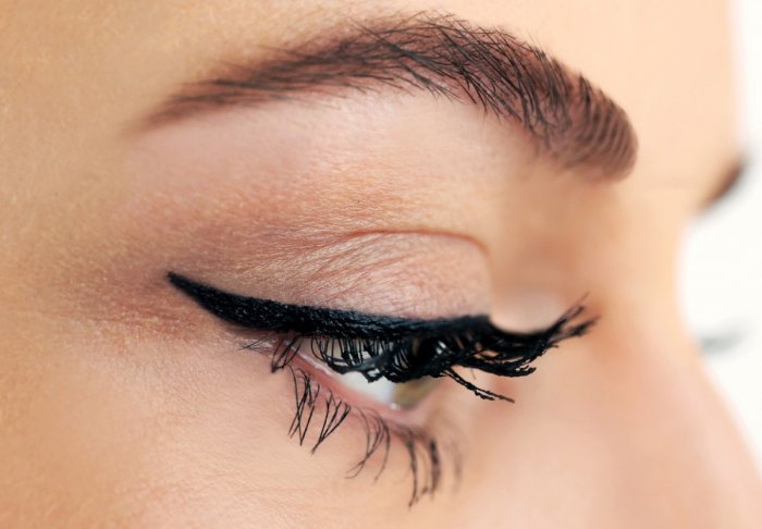 Красивые стрелки перманентный макияж