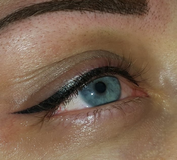 Перманентный макияж век